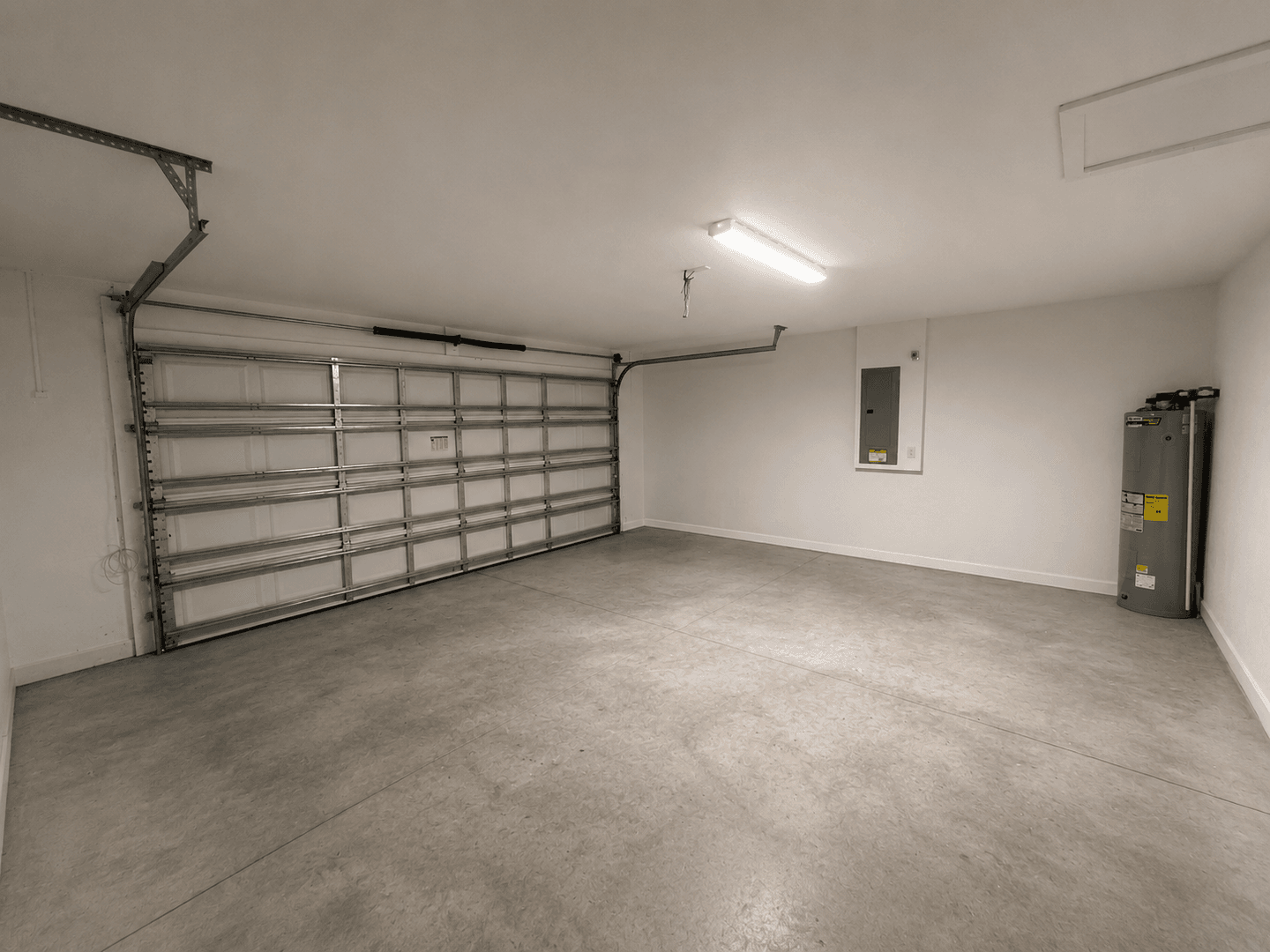 Weeki Wachee House: 12053 Centralia Road