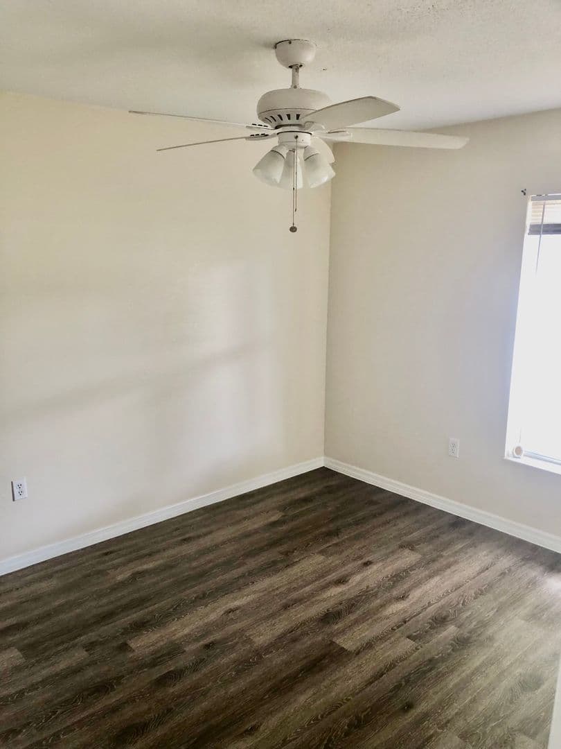 Zephyrhills House: 38629 Rose lane