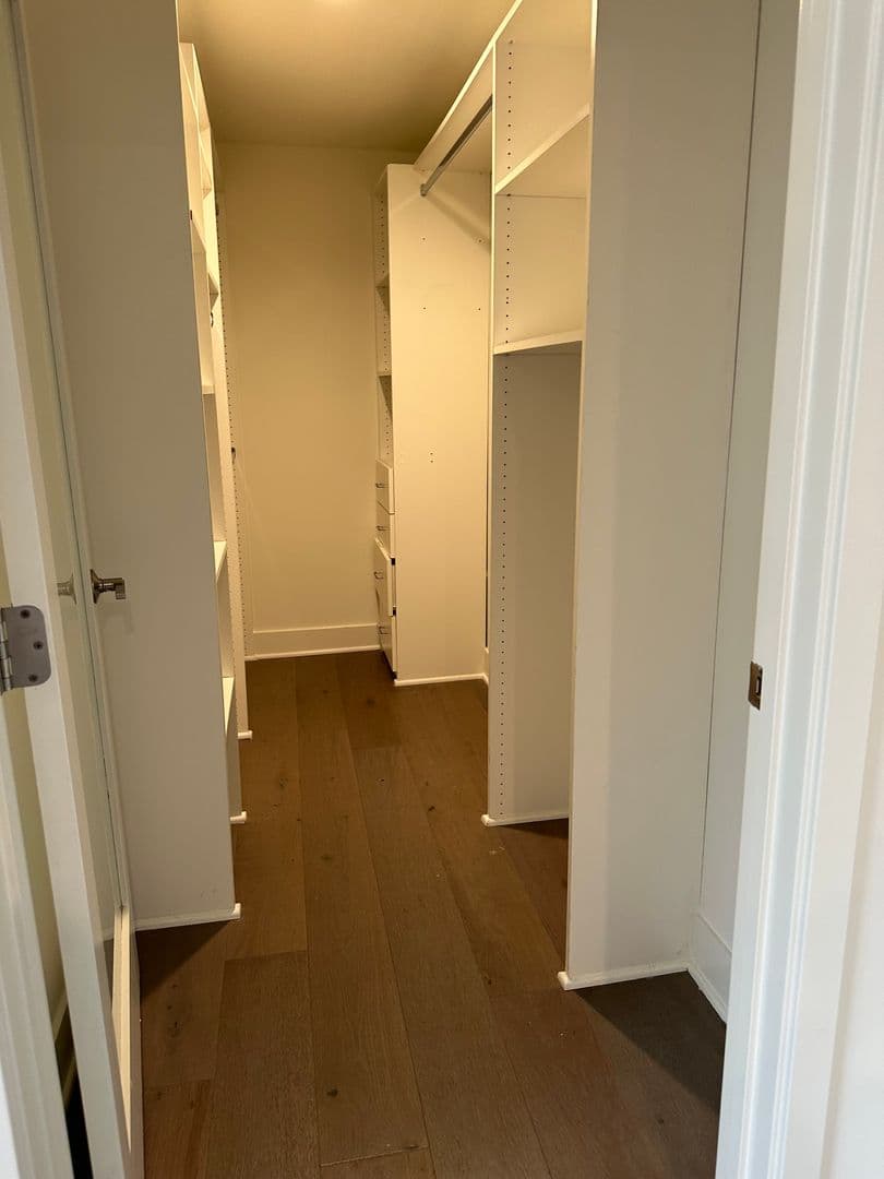 LOS ANGELES Apartment: 8417 BLACKBURN AVE