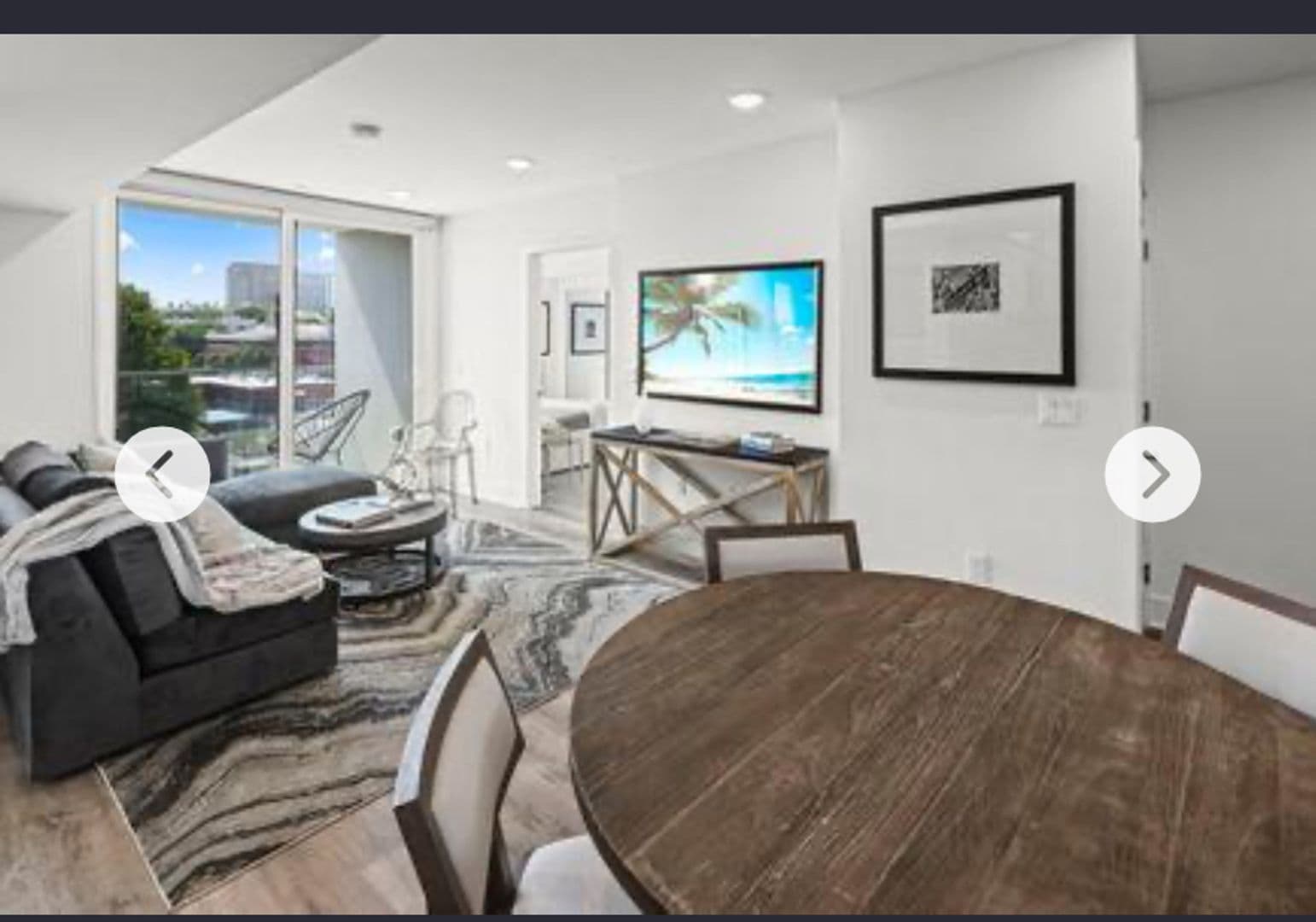 LOS ANGELES Apartment: 428 S ROBERTSON BL