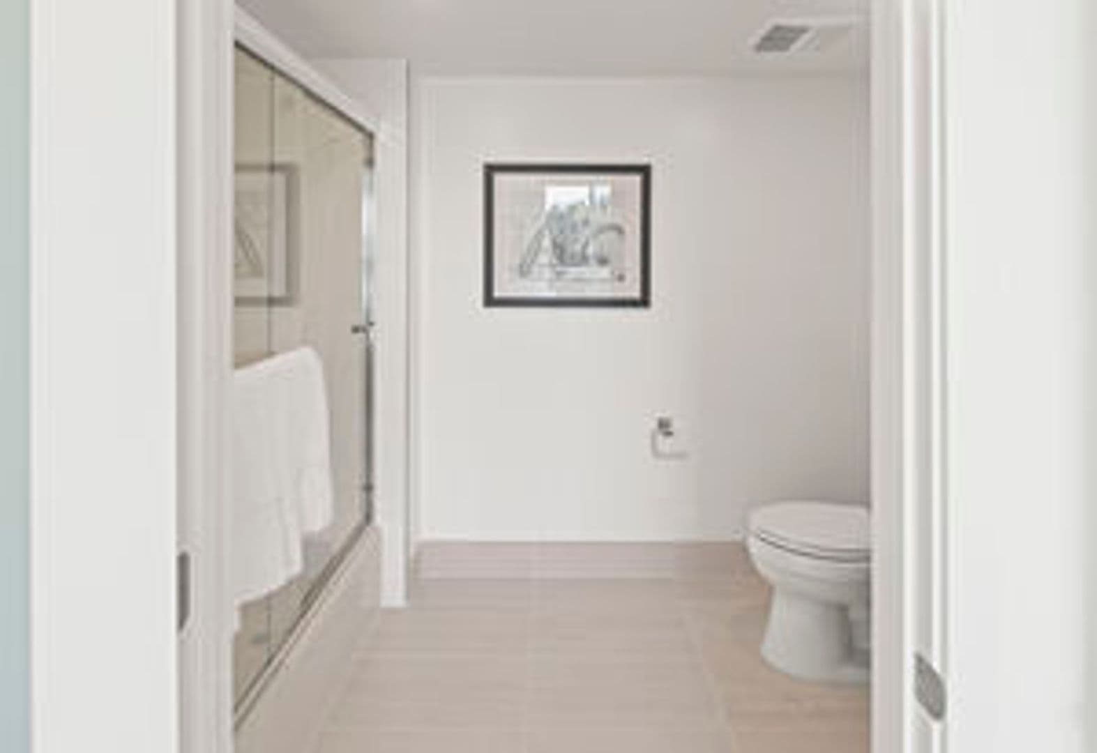 LOS ANGELES Apartment: 428 S ROBERTSON BL
