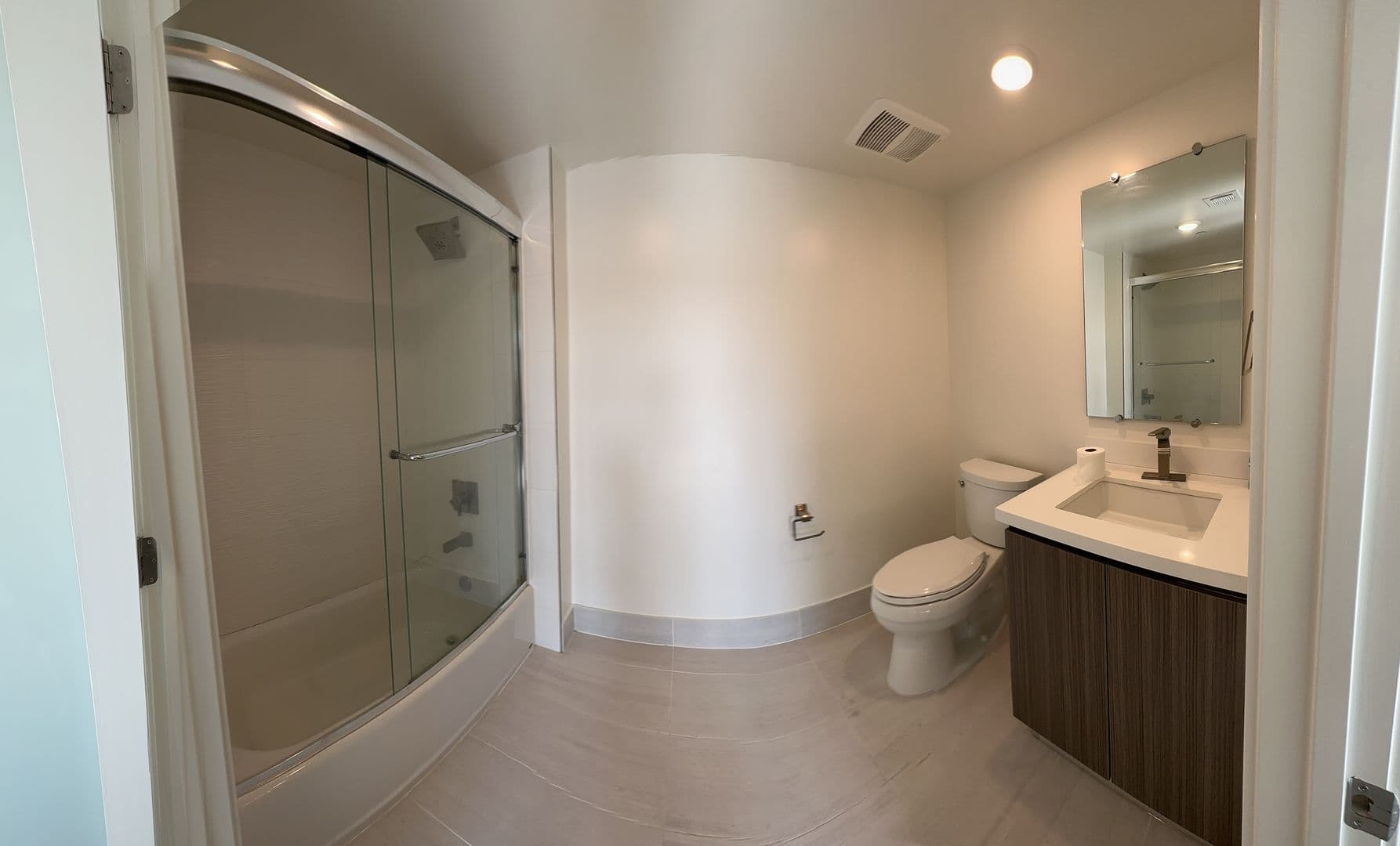 LOS ANGELES Apartment: 428 S ROBERTSON BL