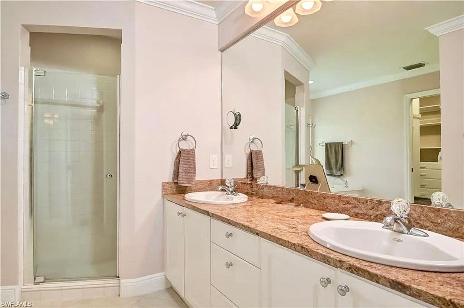Naples House: 333 Wentworth Court
