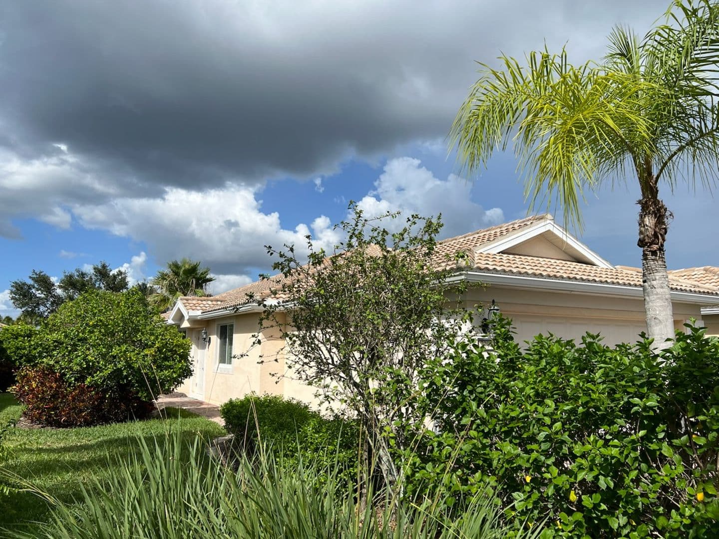 Naples House: 7294 Salerno Court