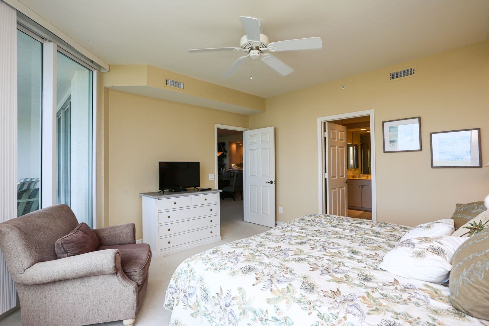Naples House: 430 Cove Tower Drive Unit 1202
