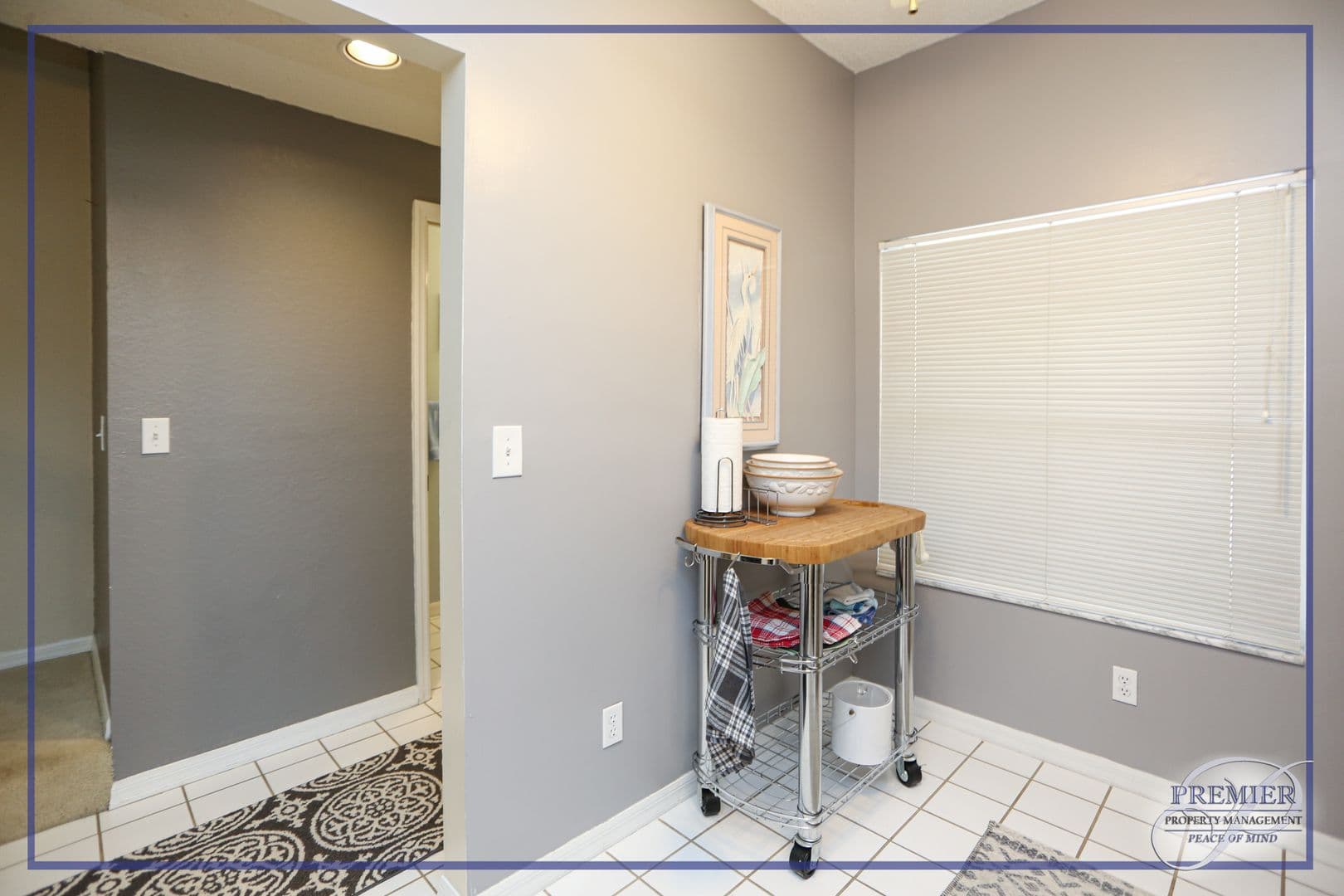 Naples House: 1044 Woodshire Lane B203