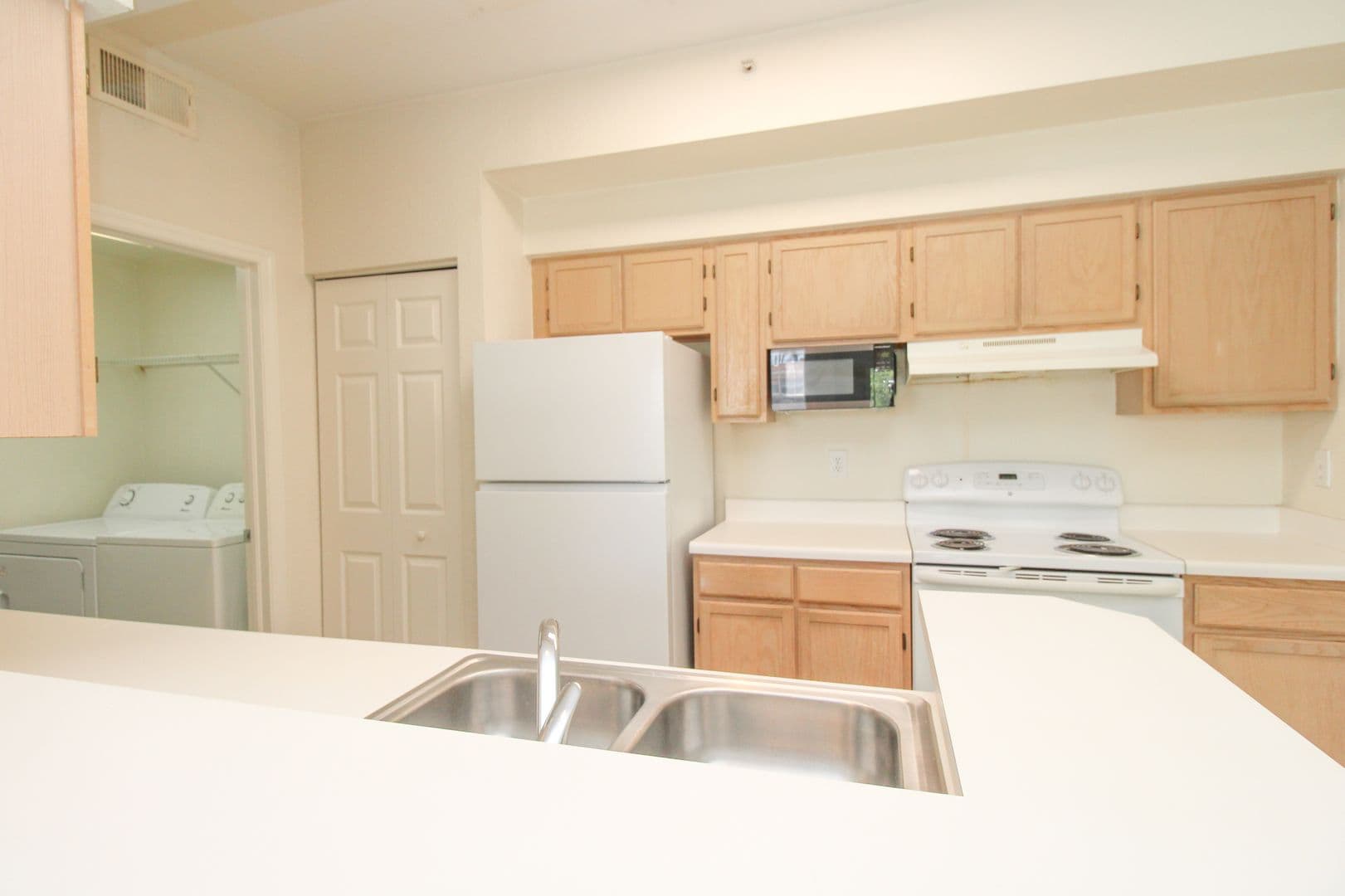Naples Condo: 4630 St. Croix Lane #827
