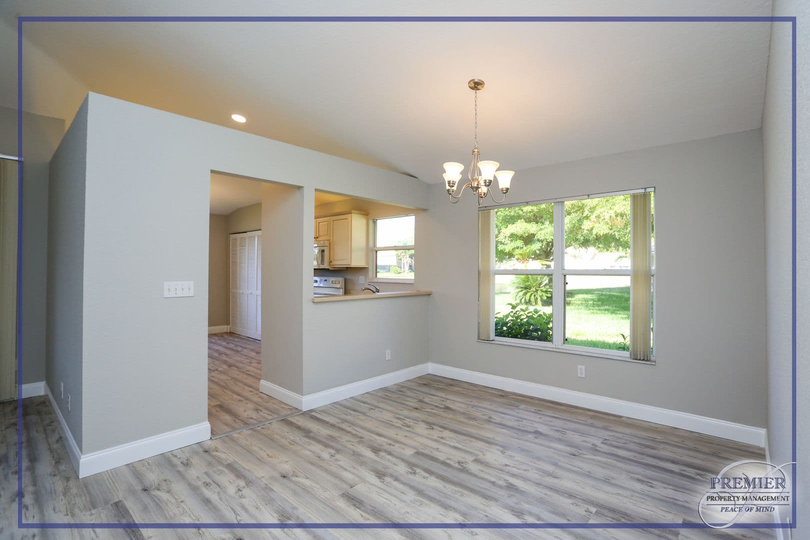 Naples House: 402 Emerald Bay Circle #E7
