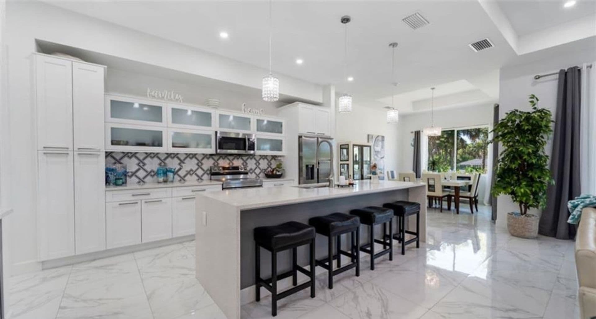 Naples House: 3502 40th Ave SE