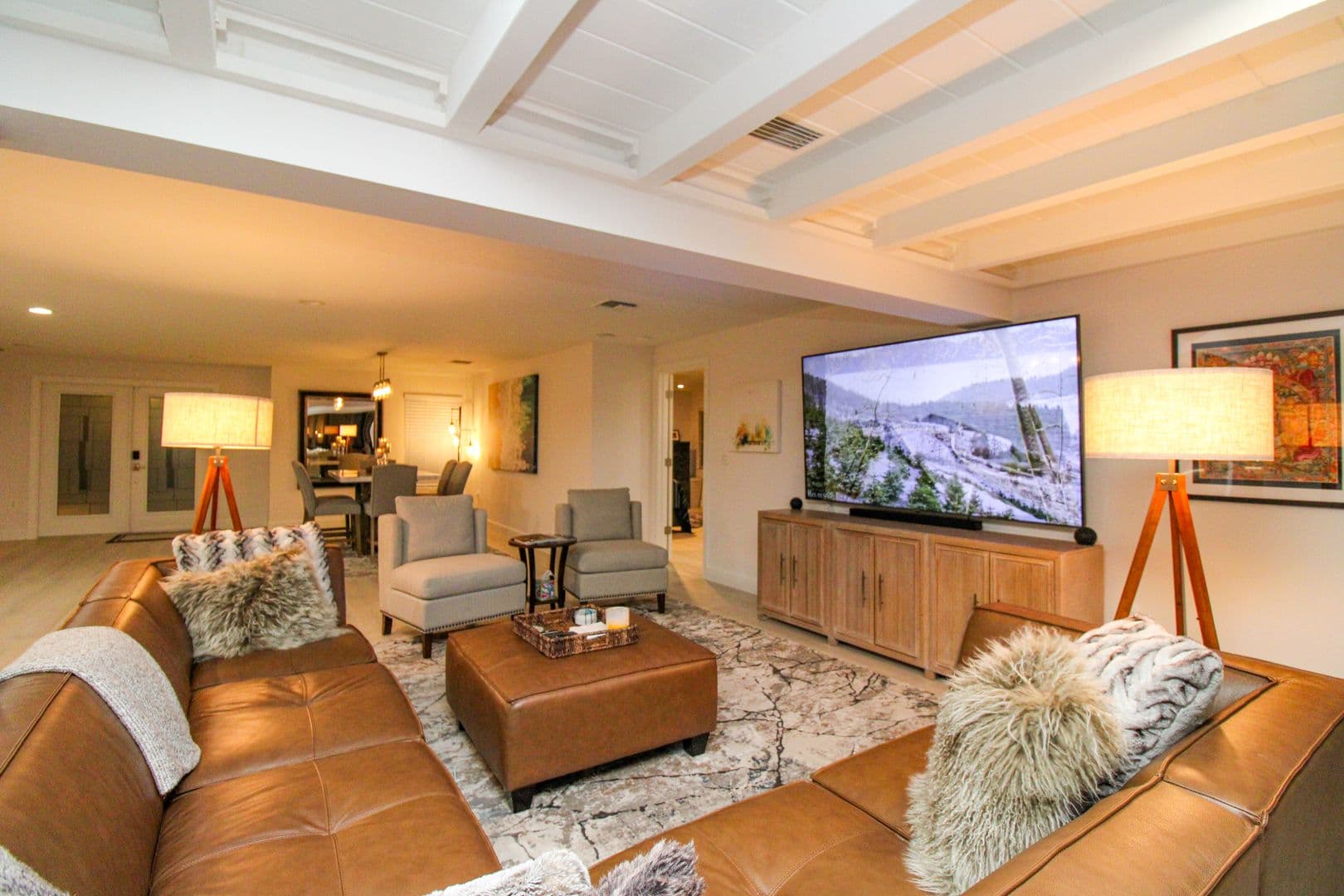 Naples House: 1555 Crayton Road