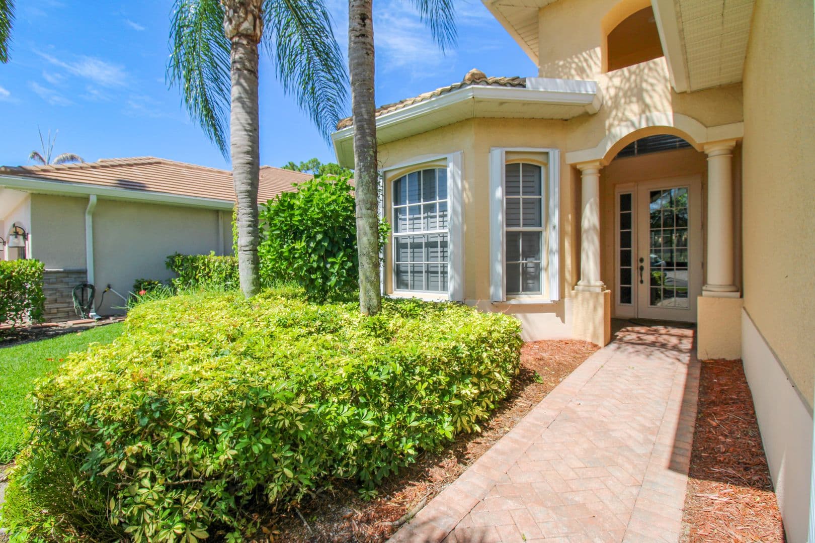 Bonita Springs House: 28130 L Burton Fletcher