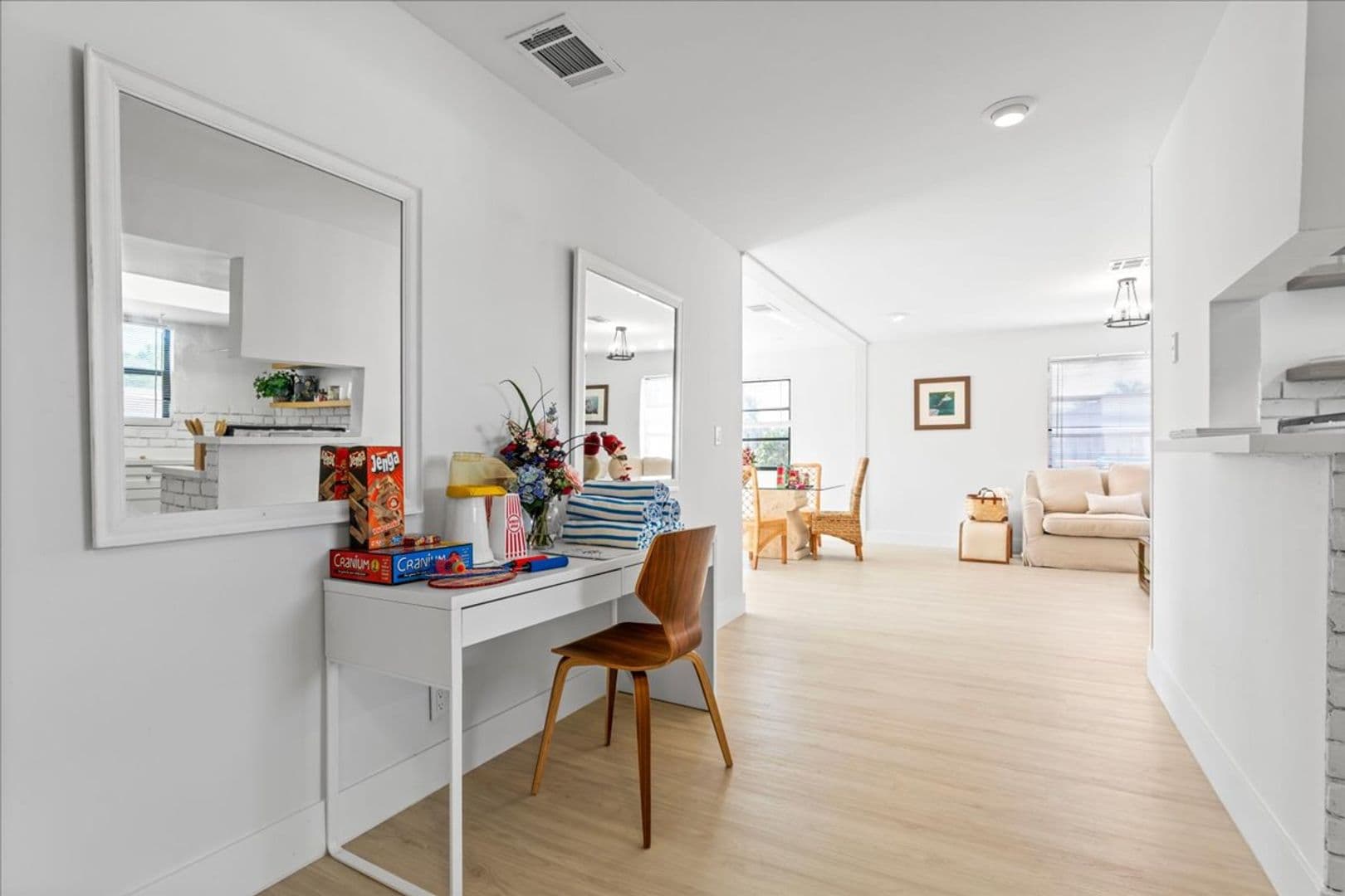 Naples House: 1332 Granada Boulevard