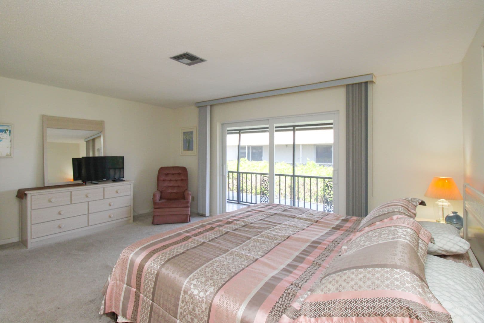 Naples Condo: 239 Palm Drive Apartment 2