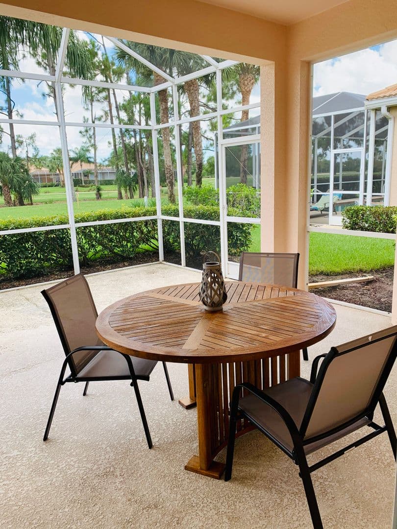 Naples House: 3910 Jasmine Lake Circle