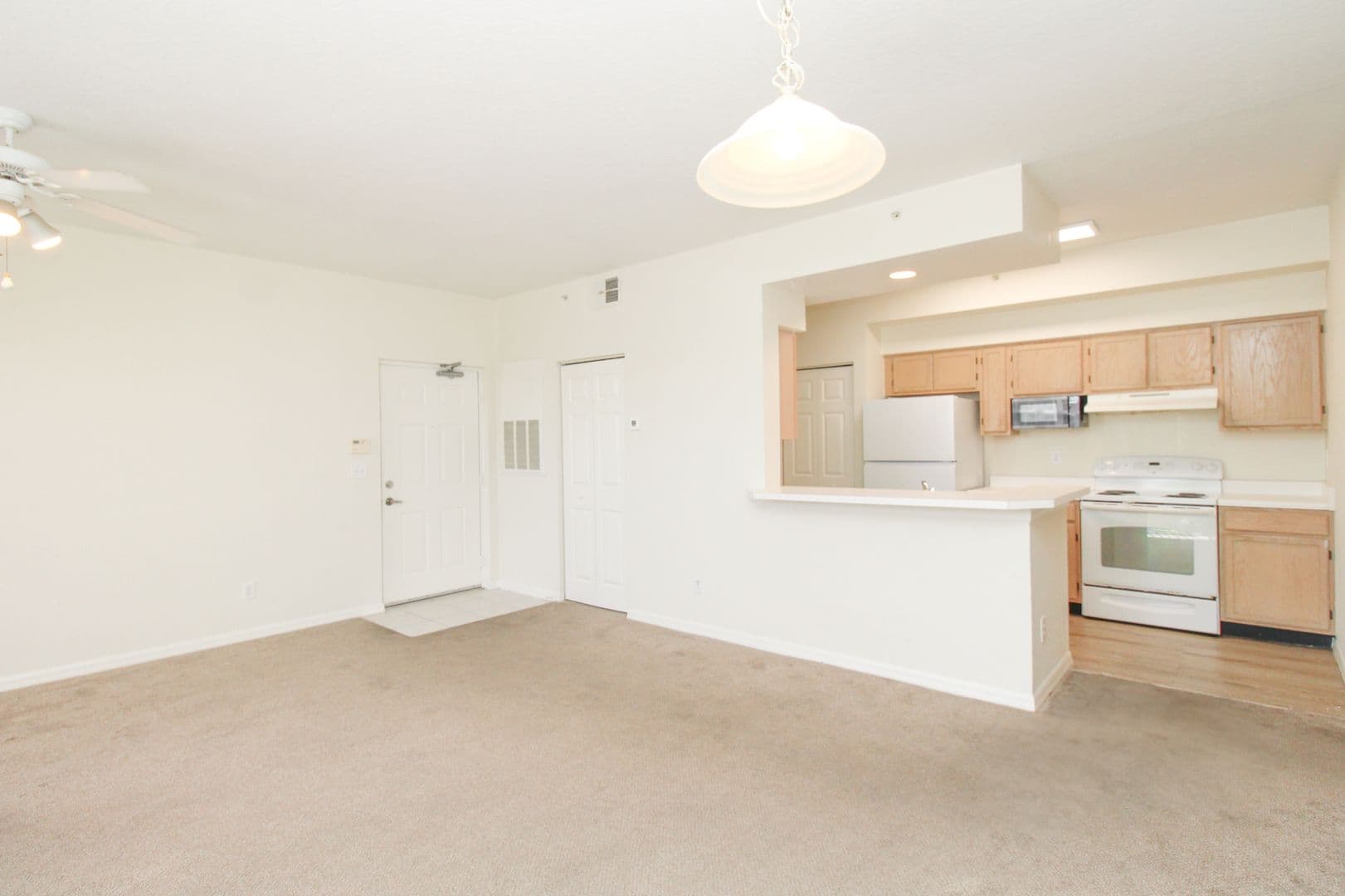 Naples Condo: 4630 St. Croix Lane #827