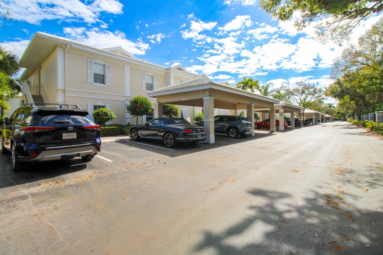 Naples House: 1360 Sweetwater CV Unit#202