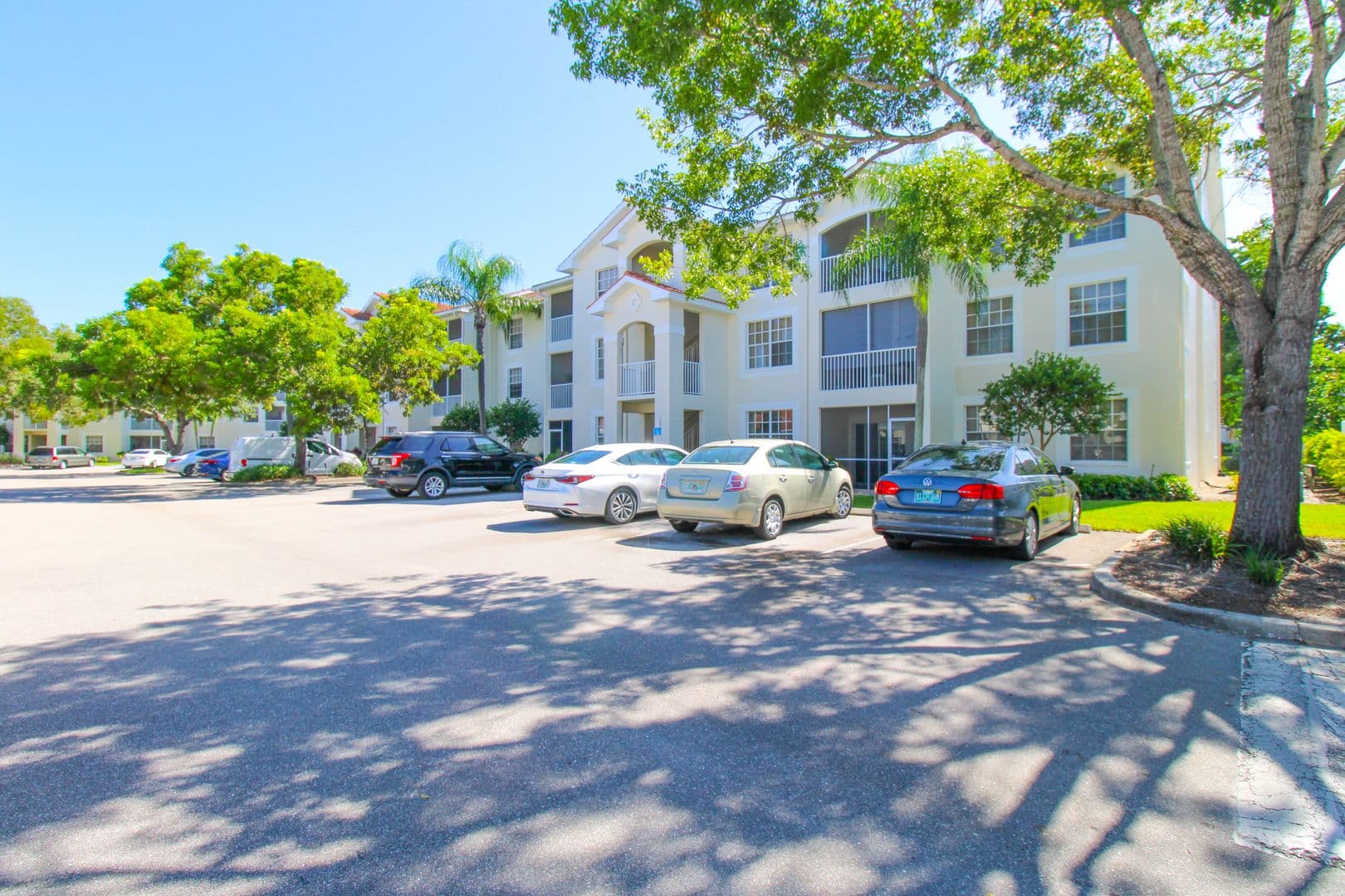 Naples Condo: 4630 St. Croix Lane #827