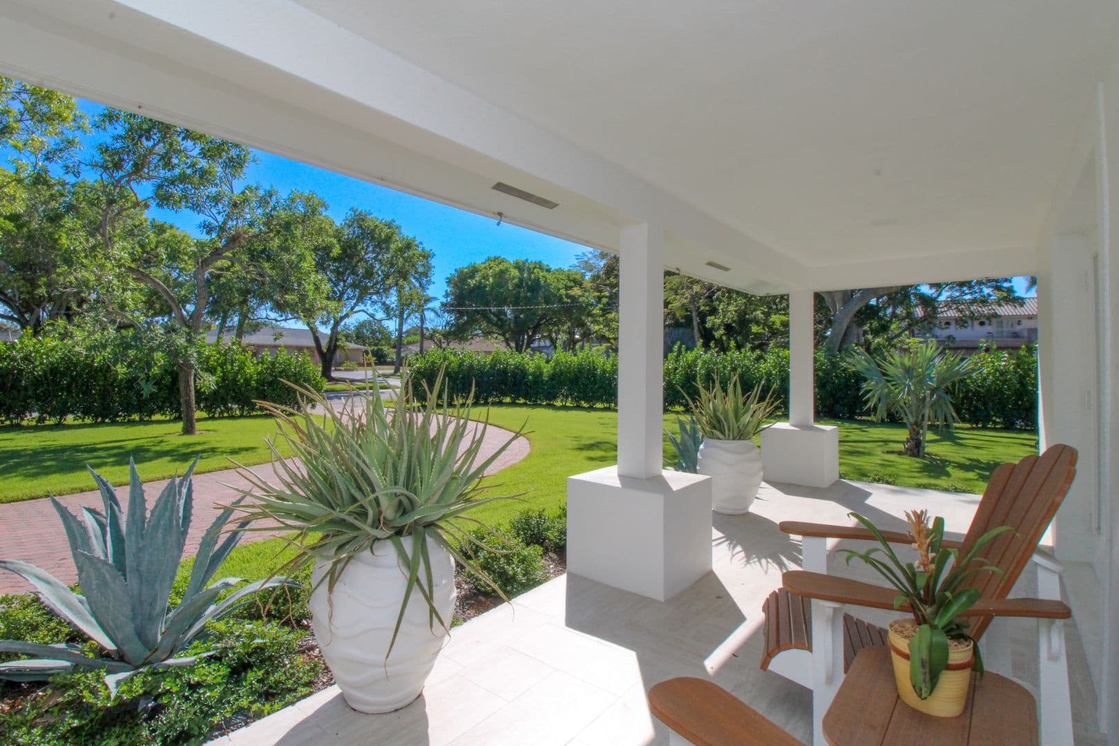 Naples House: 1555 Crayton Road