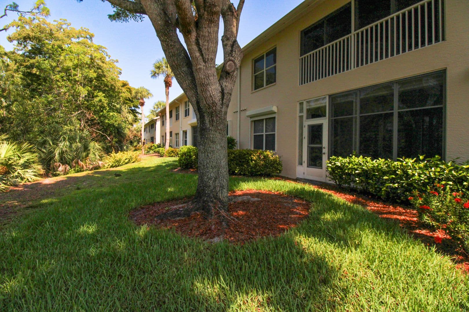 Naples Condo: 817 Carrick Bend Circle Unit 101