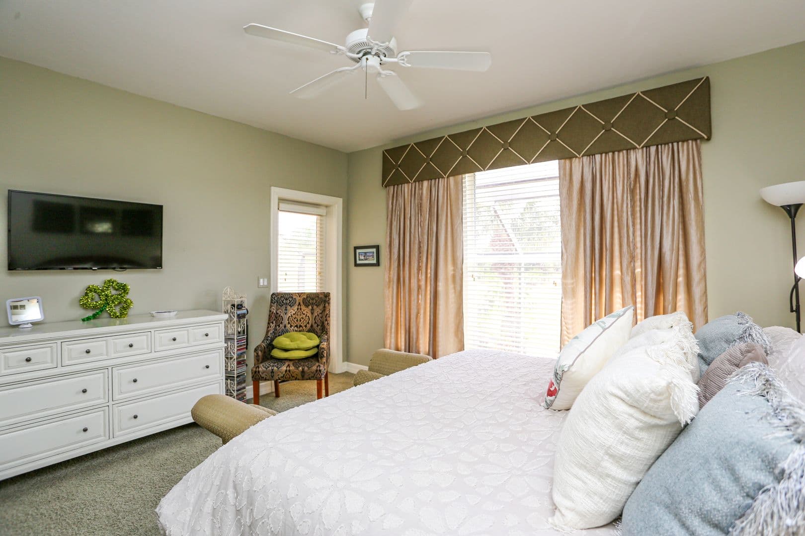 Naples House: 5945 Paradise Circle