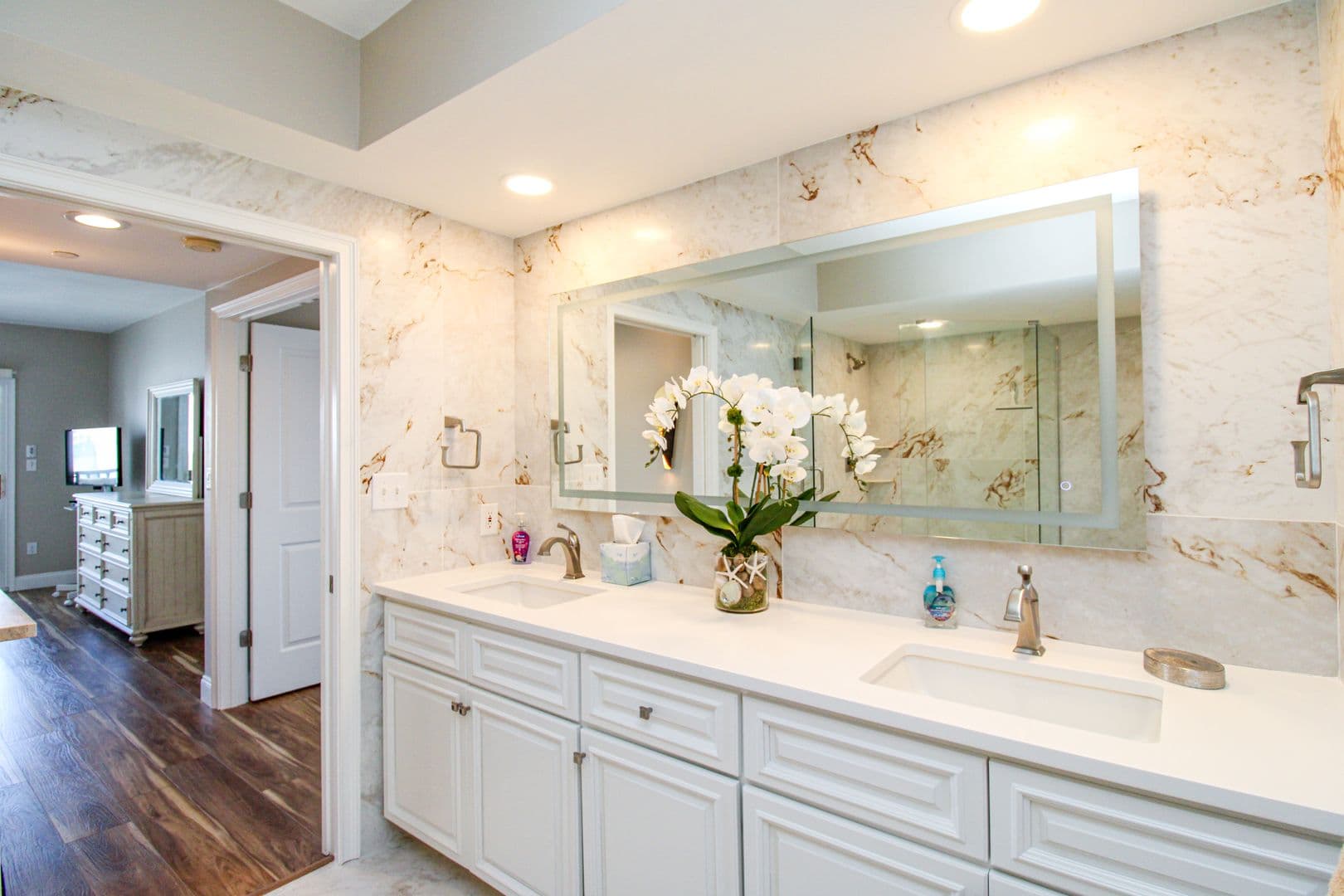 Naples House: 35 Bluebill Avenue B-702