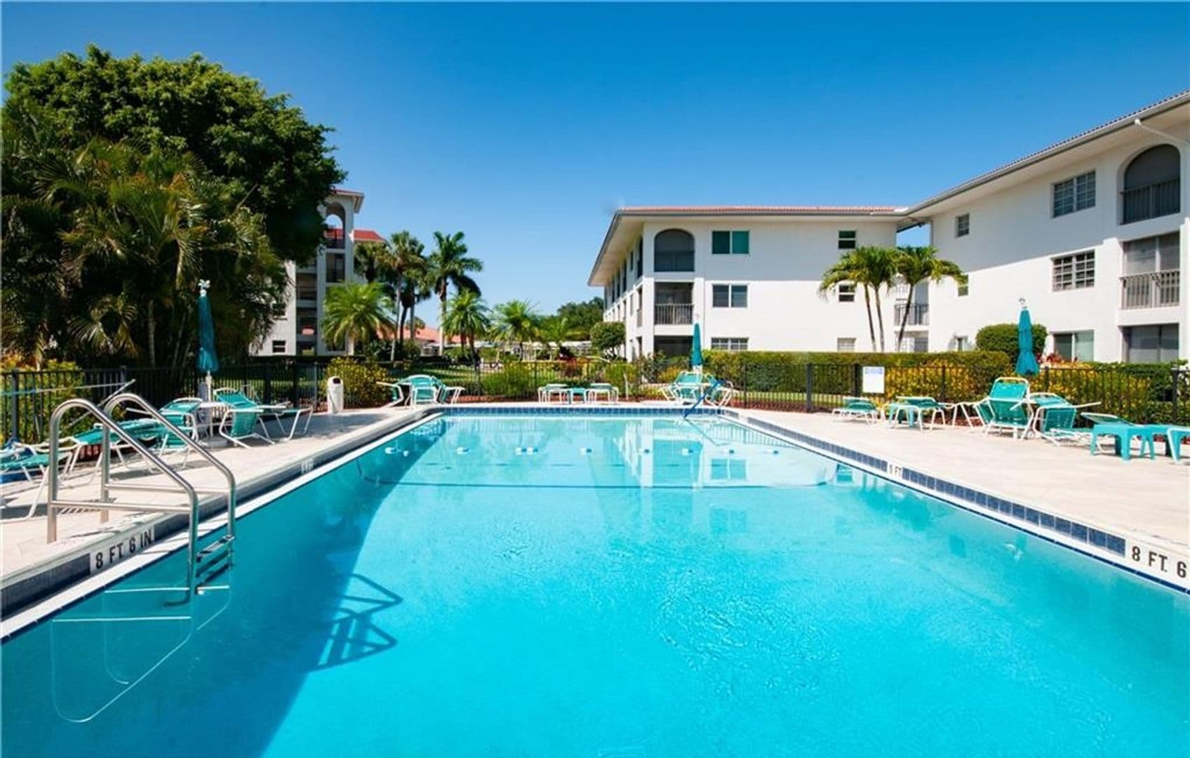 Naples House: 5 High Point Circle W Unit #206