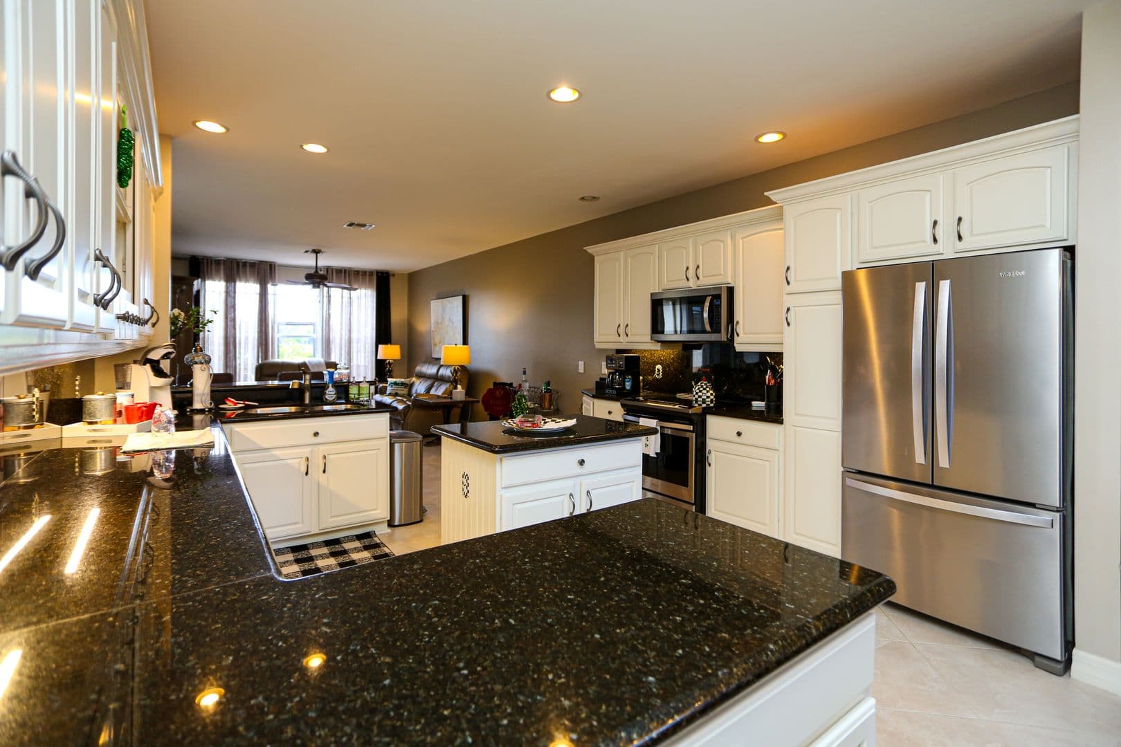 Naples House: 5945 Paradise Circle