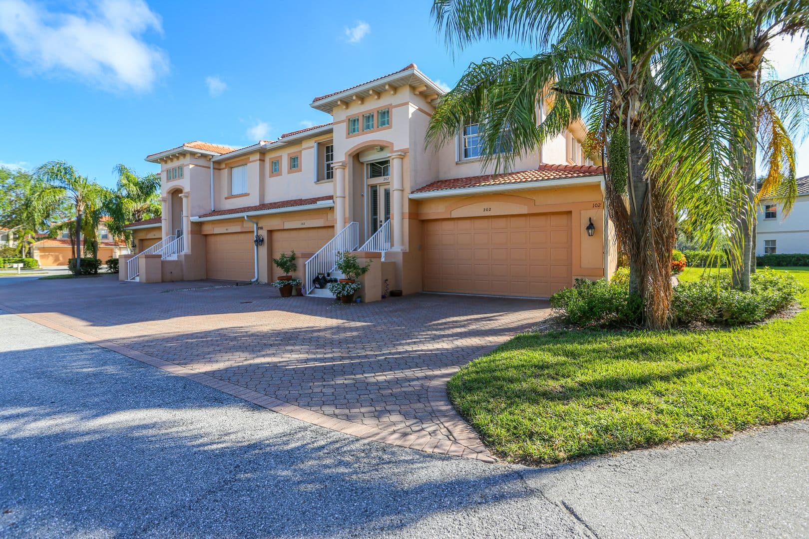 Bonita Springs House: 8981 Palmas Grandes Boulevard Unit 102