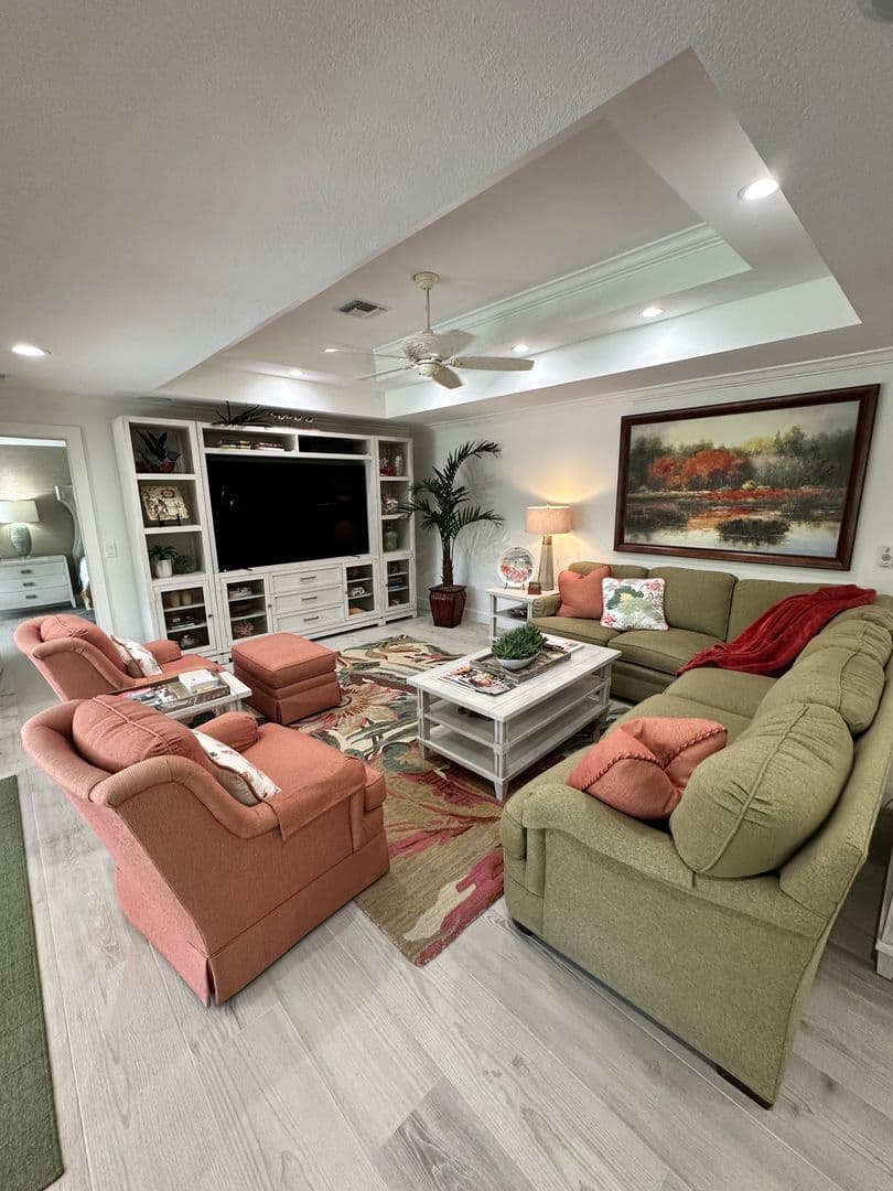 Naples House: 740 Willowhead Drive