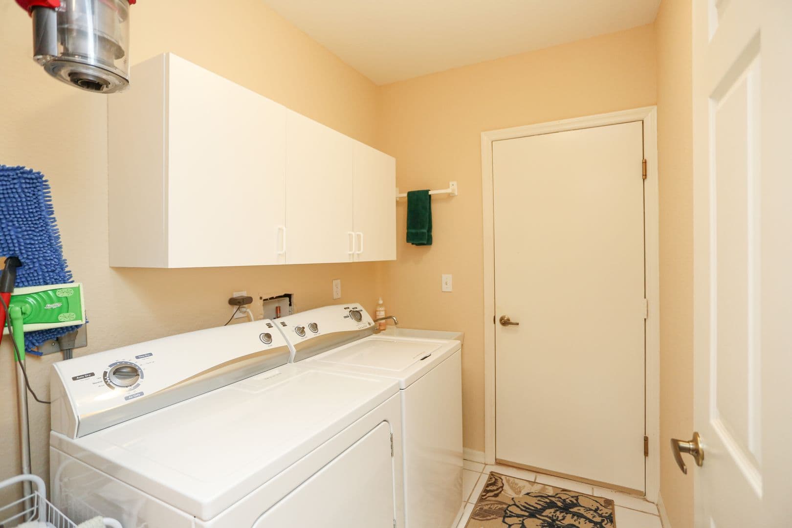 Bonita Springs House: 9111 Las Maderas Drive Unit 102