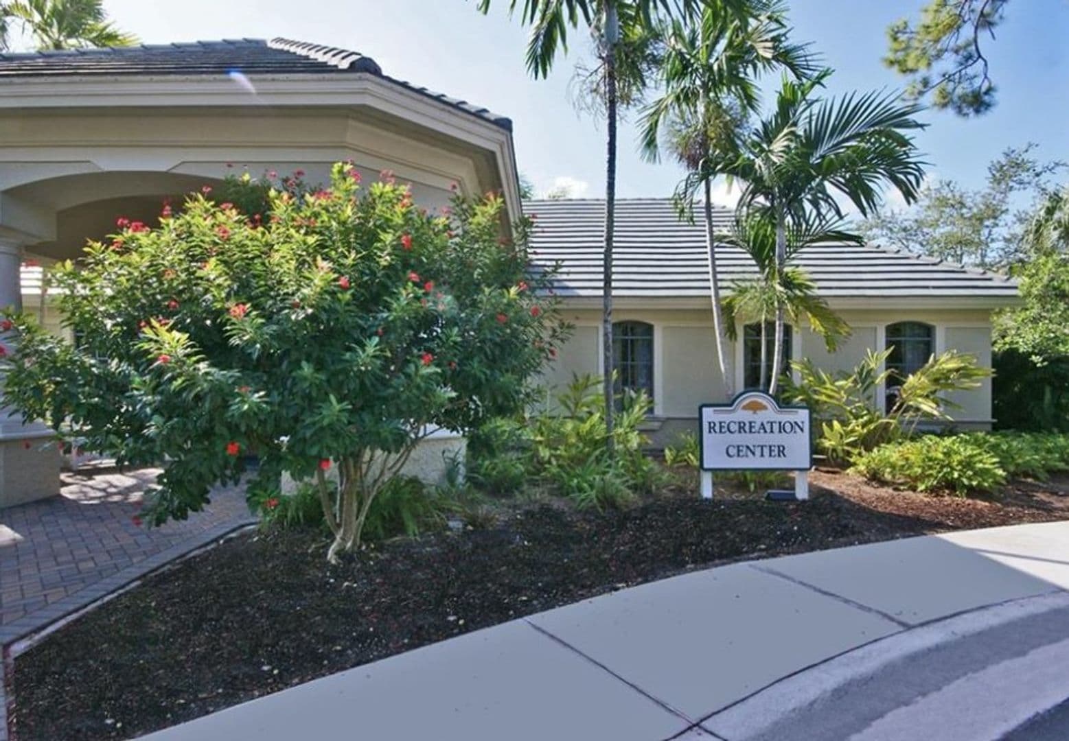 Naples House: 1789 Winding Oaks Way