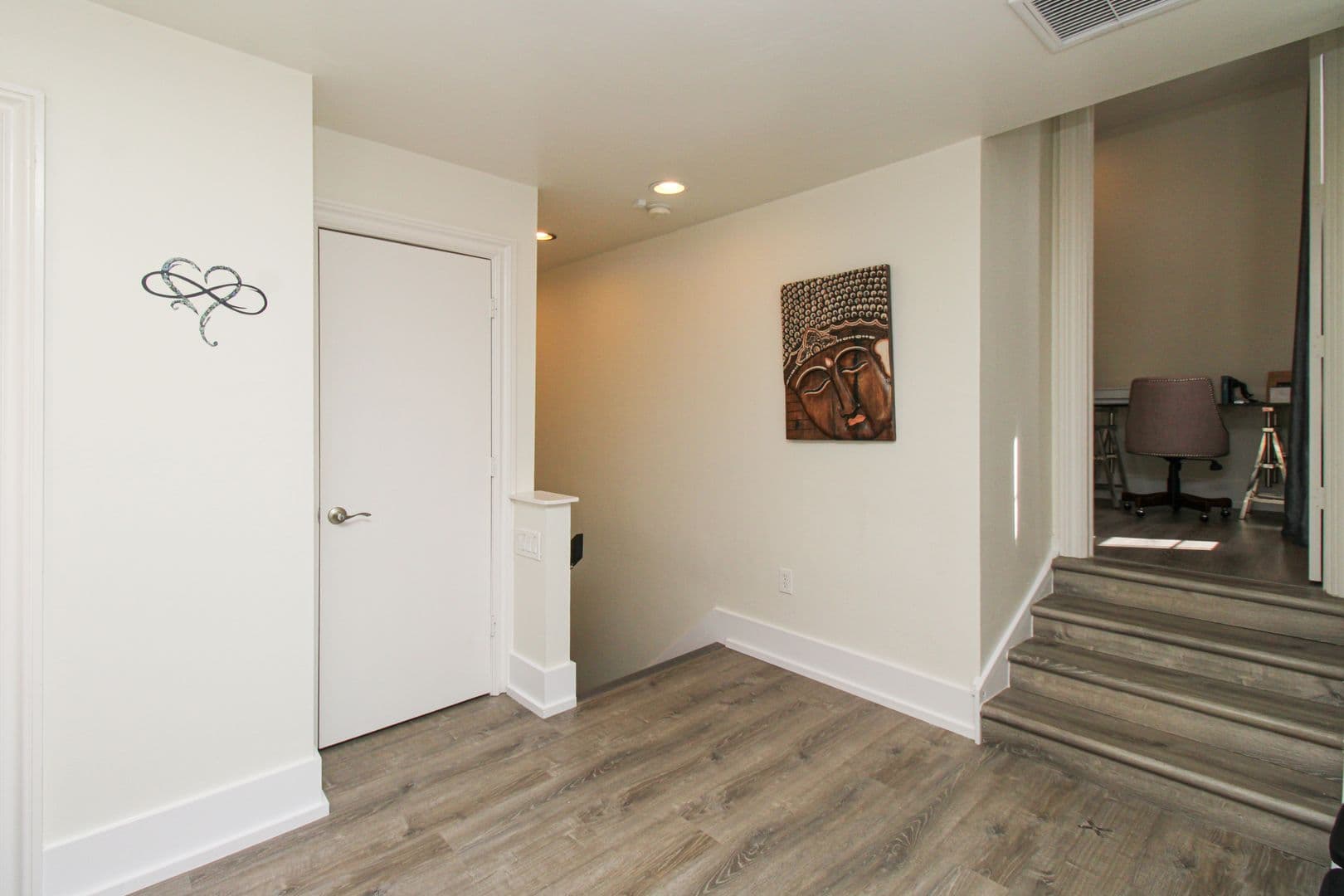 Naples House: 647 110th Avenue North