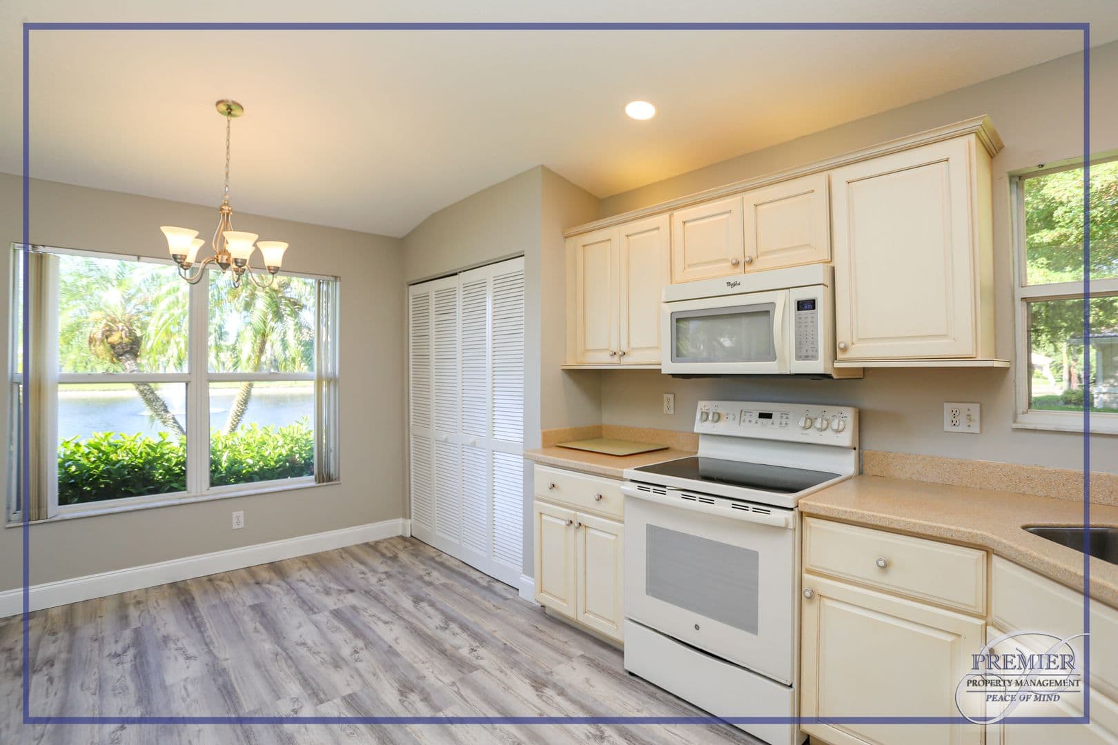 Naples House: 402 Emerald Bay Circle #E7
