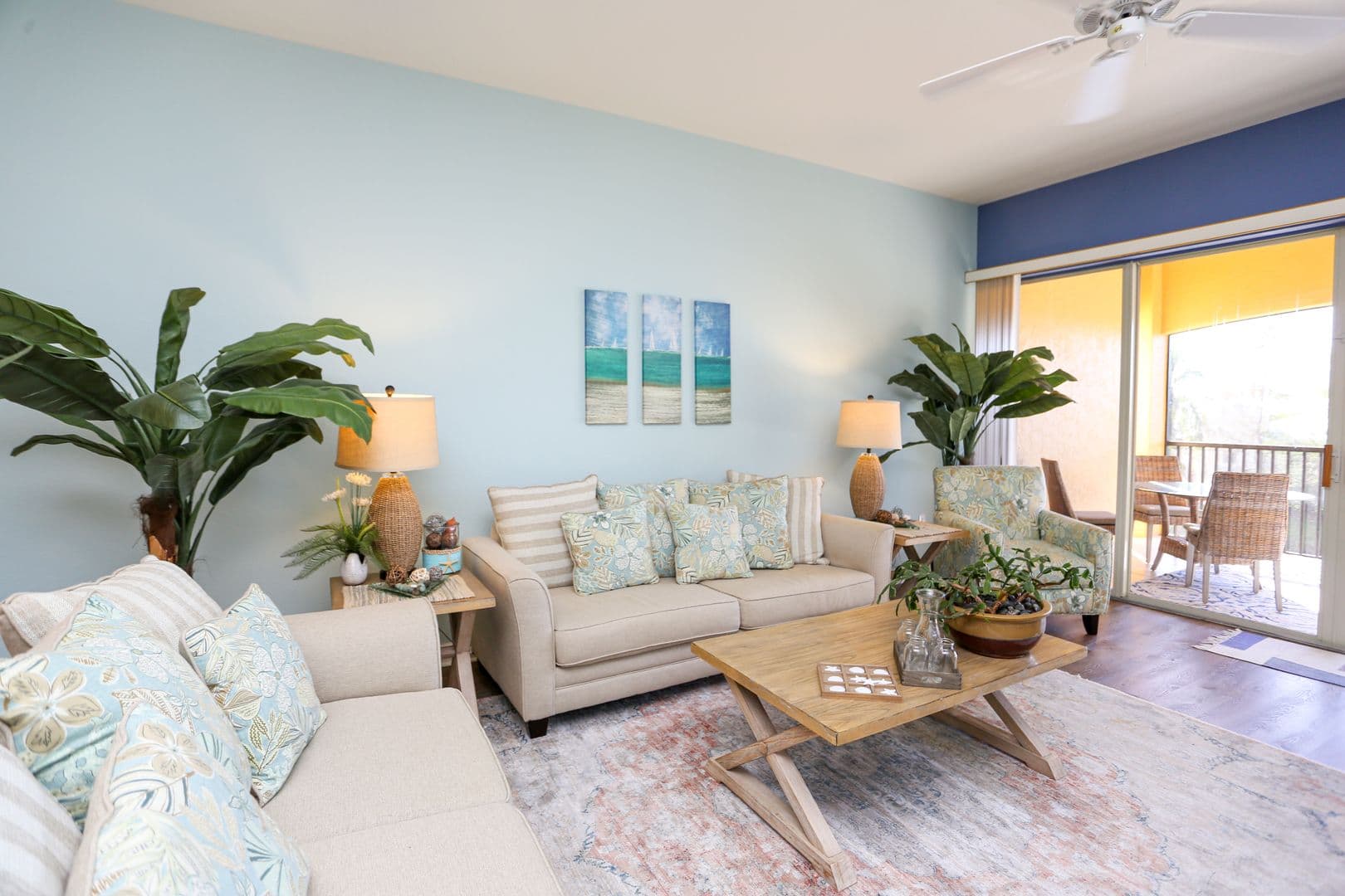 Estero House: 8565 Via Garibaldi #203
