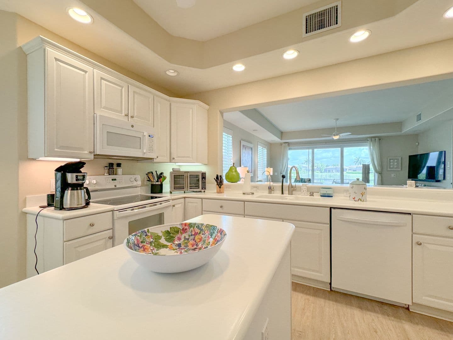 Naples House: 6017 Trophy Drive #601