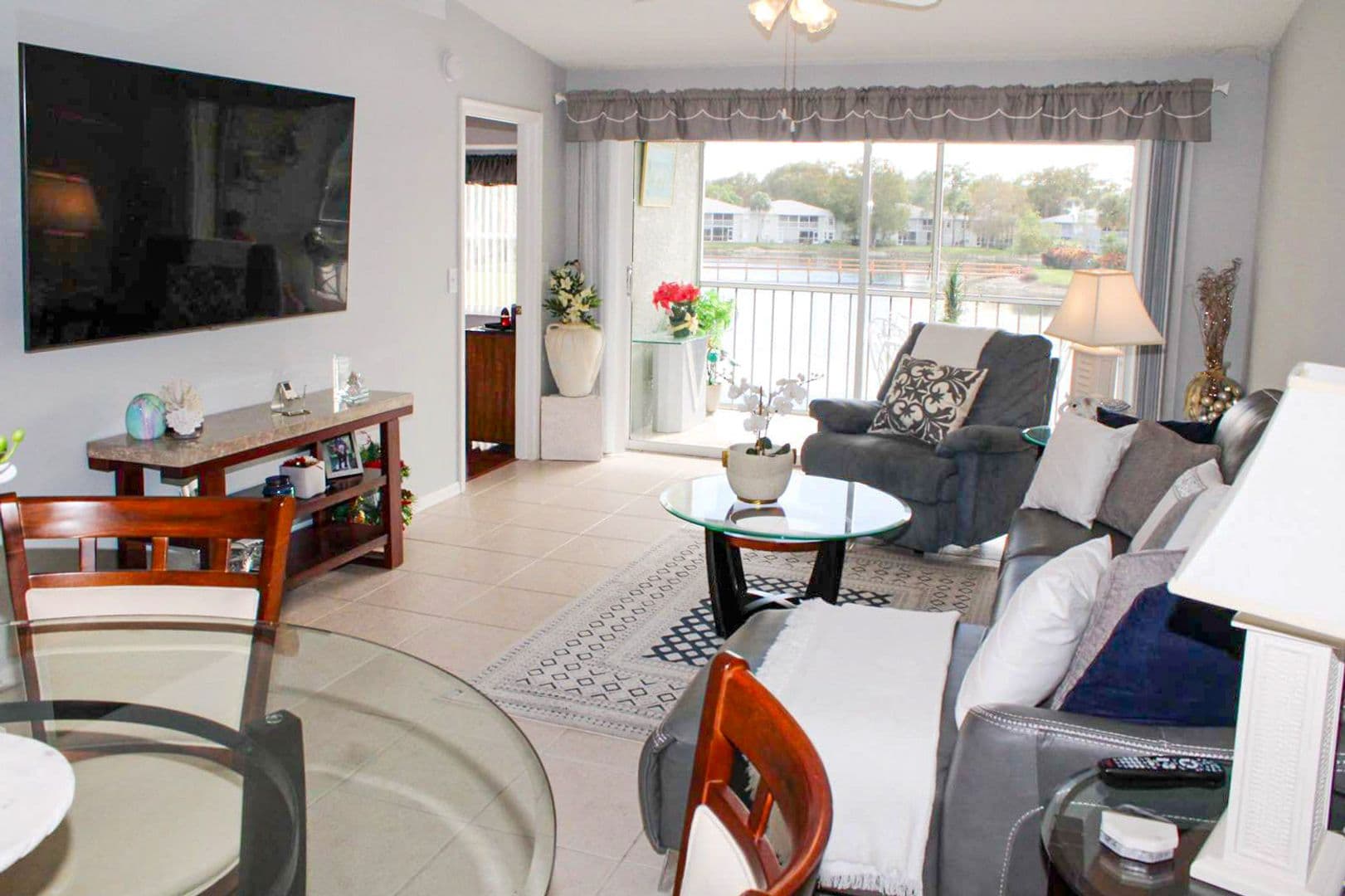 Naples House: 885 New Waterford Drive Unit 201