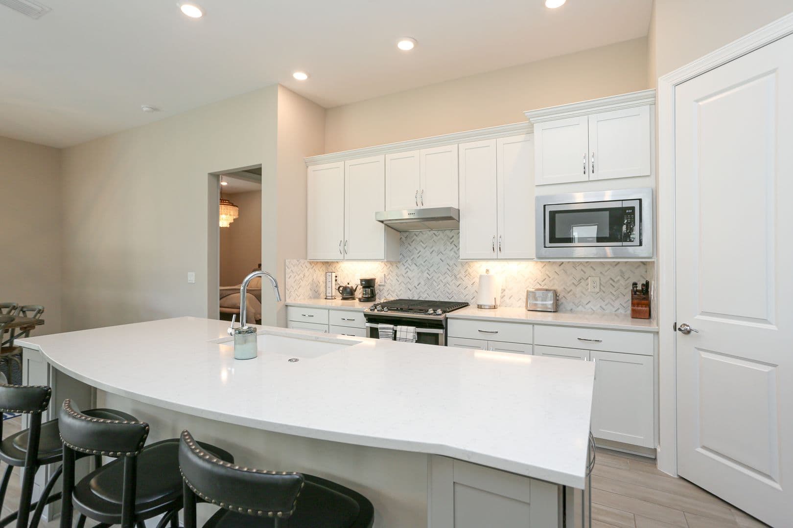 Naples House: 9716 Everglades Drive