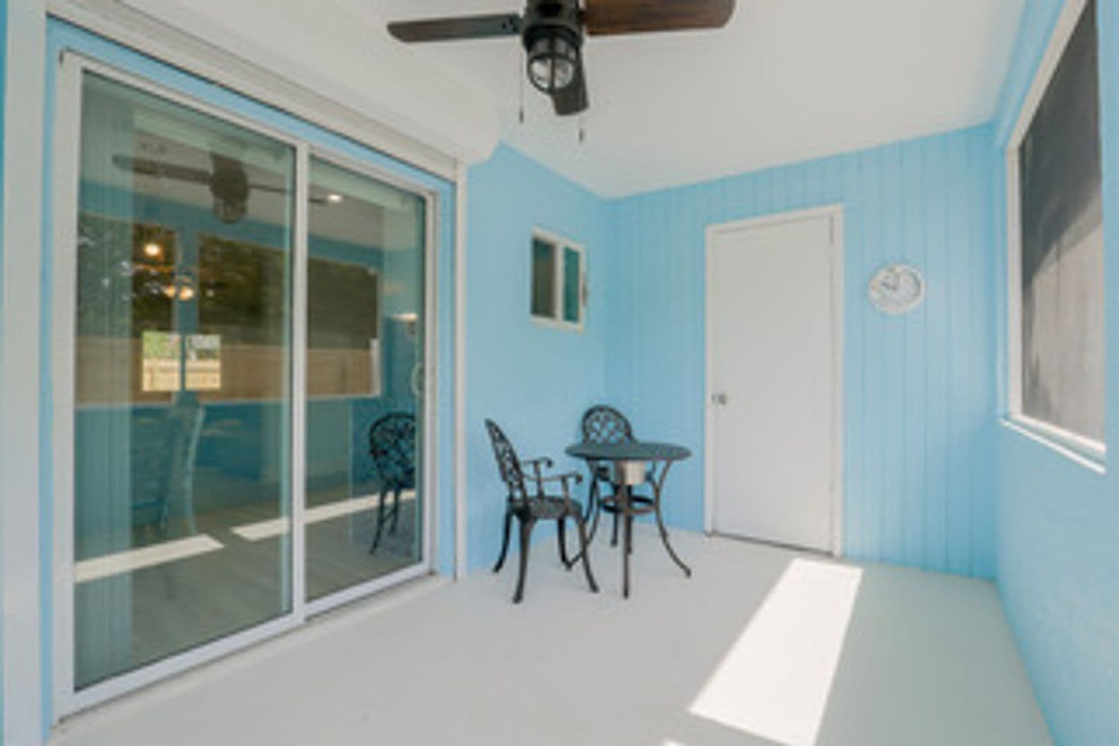Naples House: 2529 Linwood Avenue #1