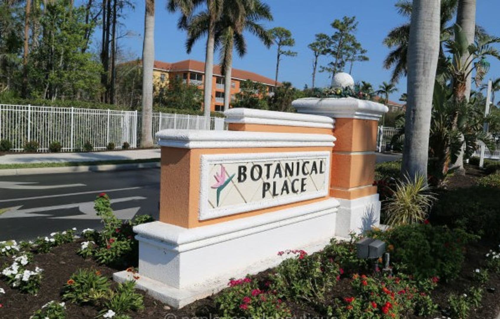 Naples Condo: 4430 Botanical Place Circle #303
