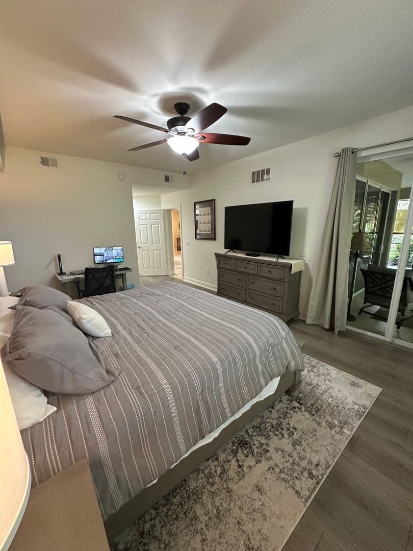 Naples House: 2004 Tarpon Bay Drive North Unit 101
