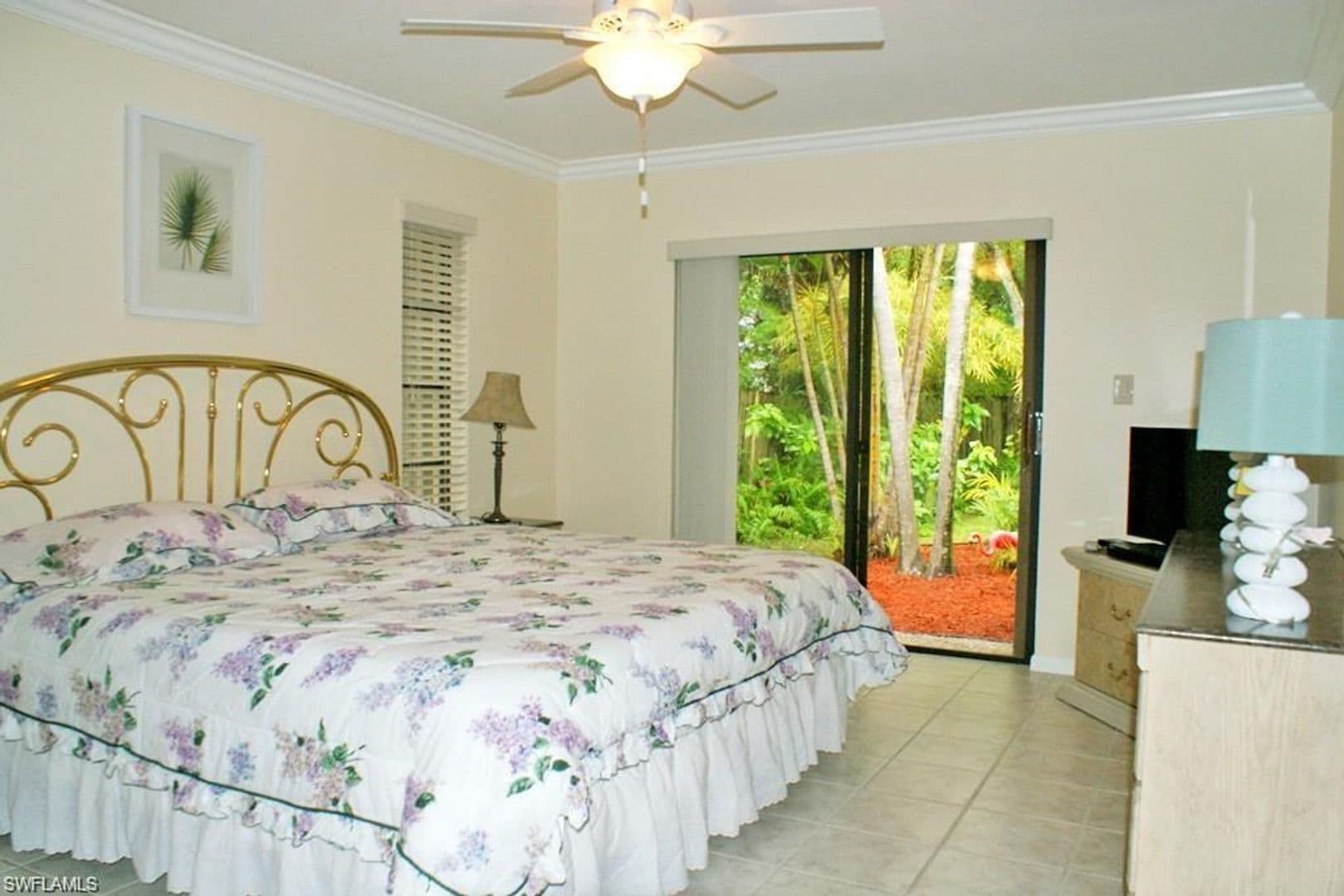 Naples House: 595 93rd Avenue North