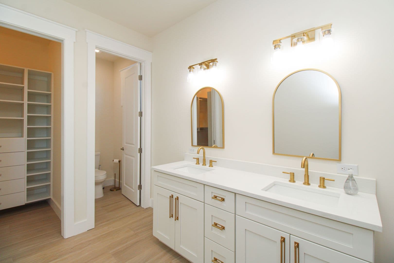 Bonita Springs House: 4879 Esplanade Street