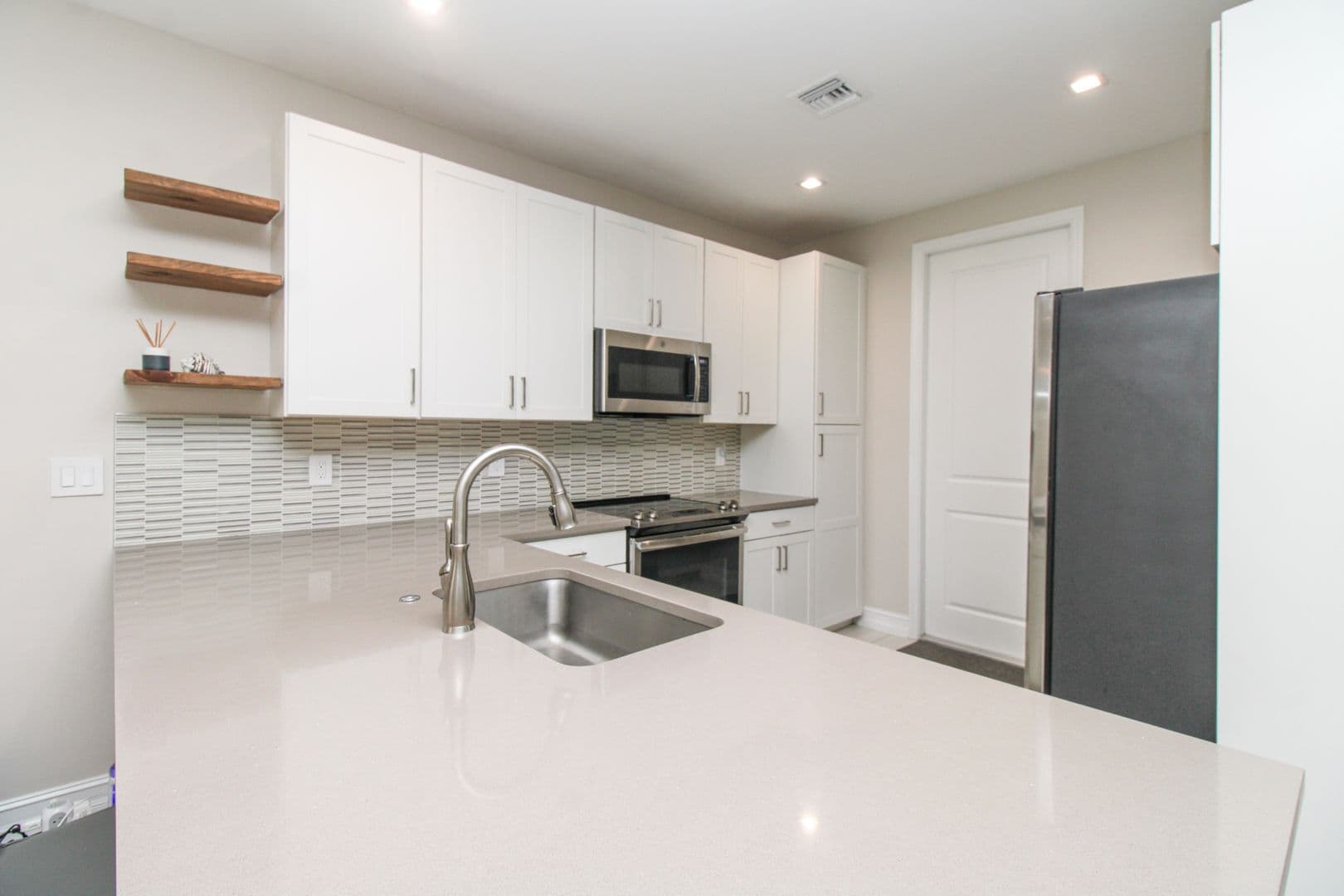 Naples House: 7421 Rockefeller Drive
