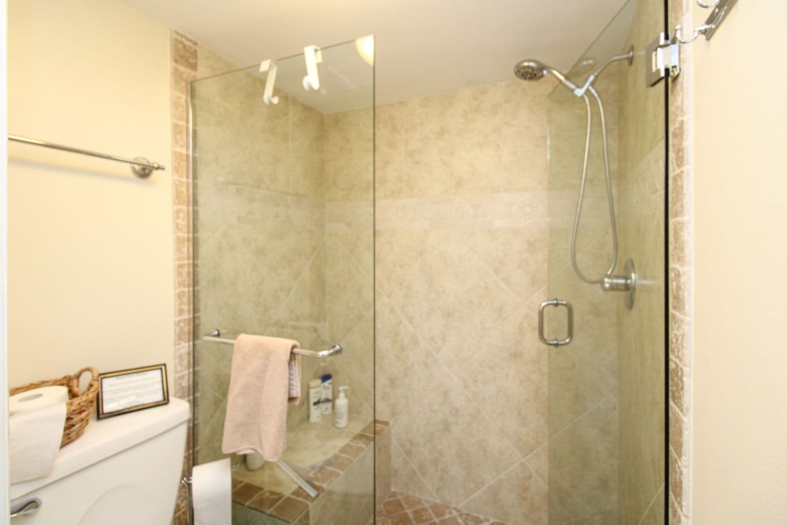 Naples Condo: 3443 Gulf Shore Boulevard N Unit 213