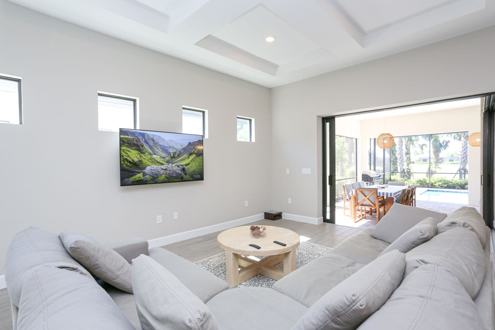 Naples House: 9716 Everglades Drive