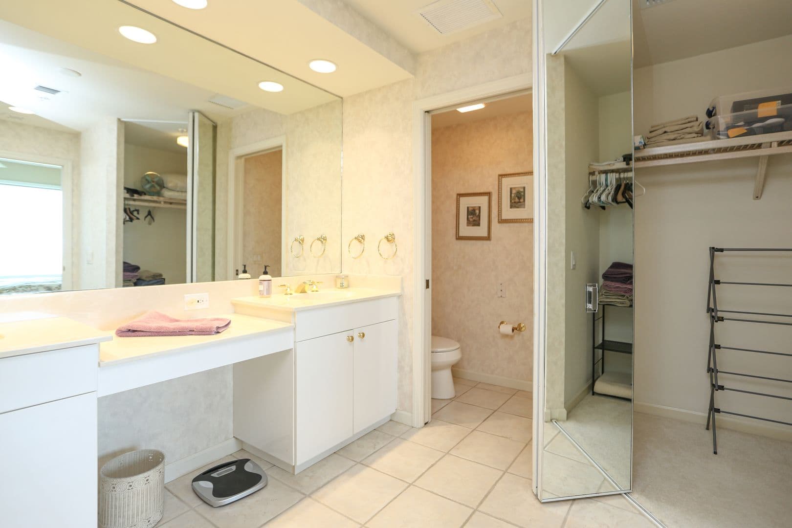 Naples House: 430 Cove Tower Drive Unit 1202
