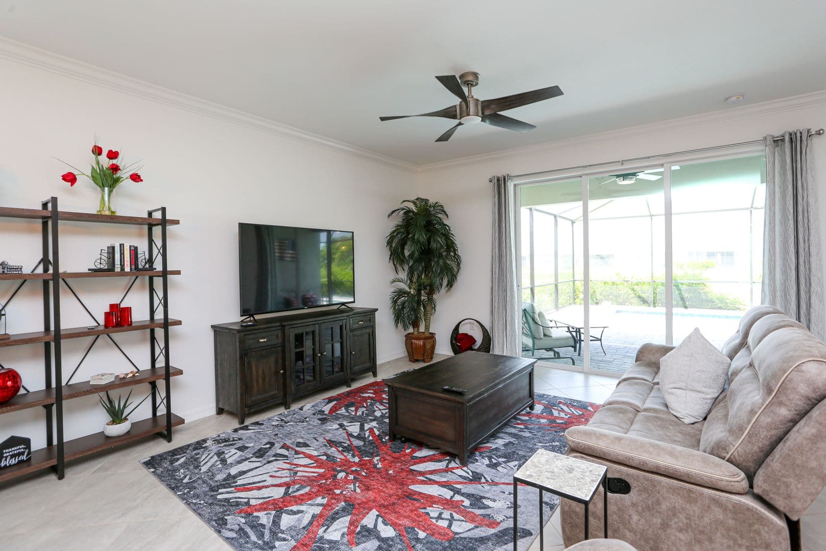 Naples House: 2155 Hamlin Street