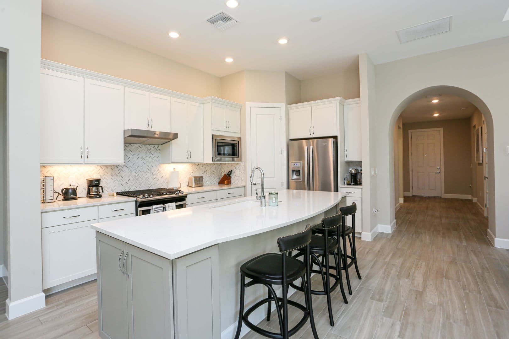 Naples House: 9716 Everglades Drive