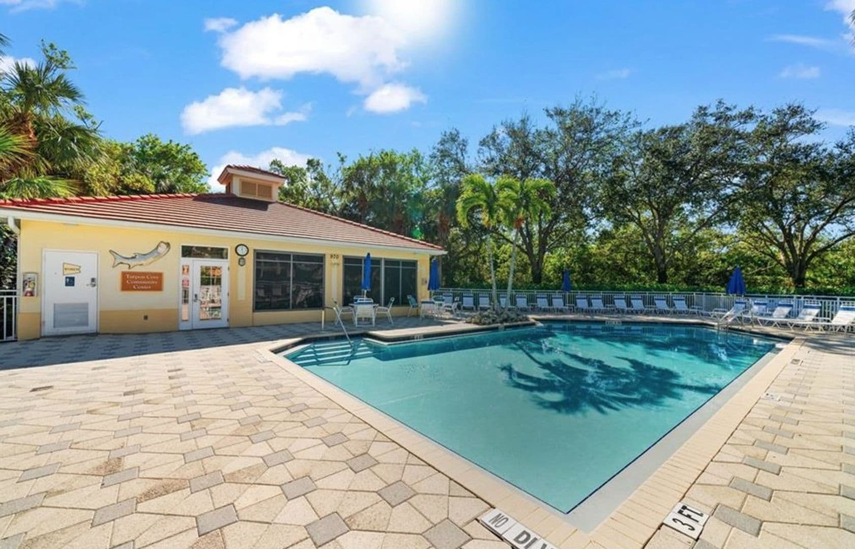 Naples Condo: 817 Carrick Bend Circle Unit 101