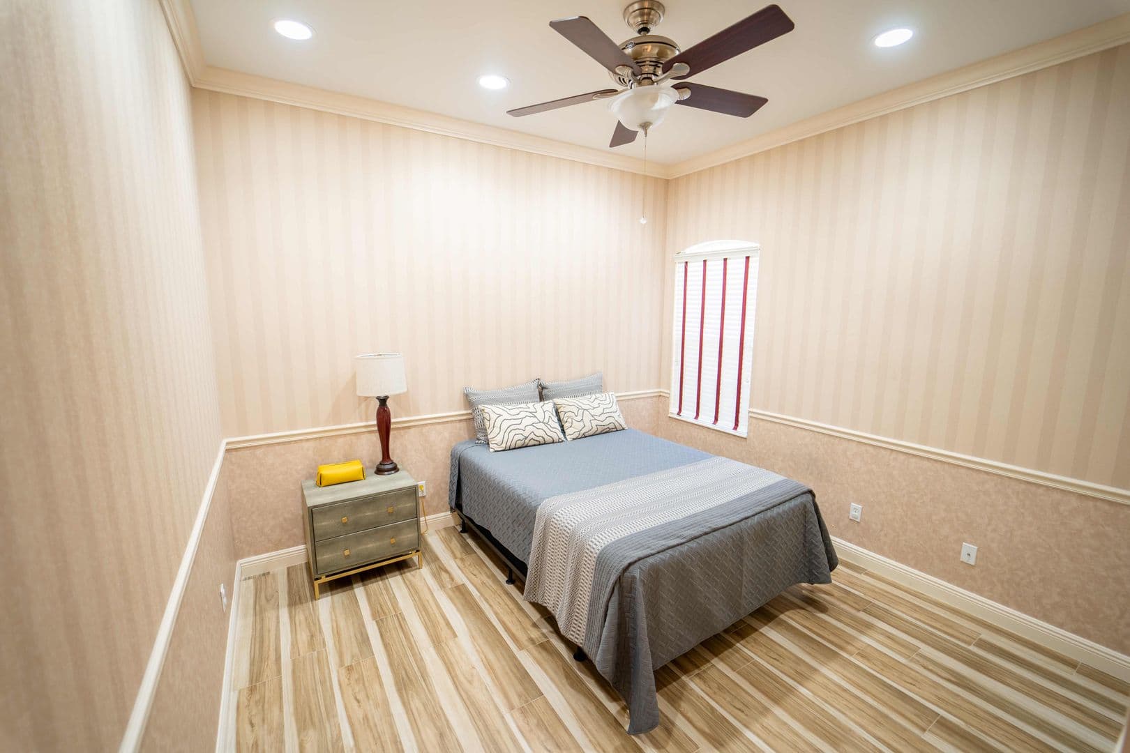 Naples House: 5886 Paradise Circle